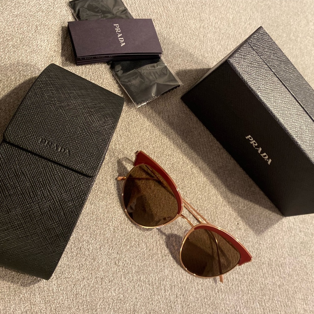 Brand New Cat-eye Prada Sunglasses PR 60VS in Red and Rose Gold